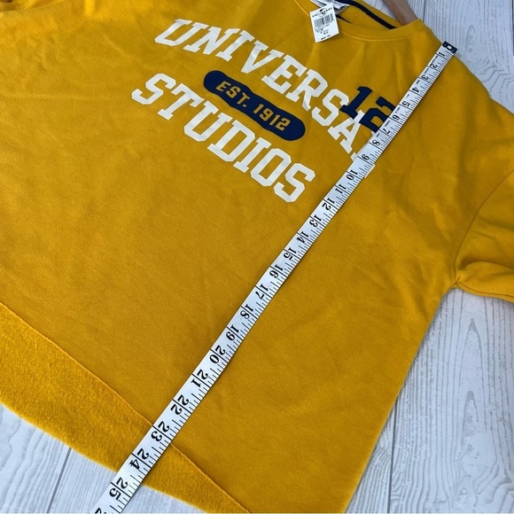 Universal Studios 1912 Ladies Sweatshirt - Picture 5 of 8